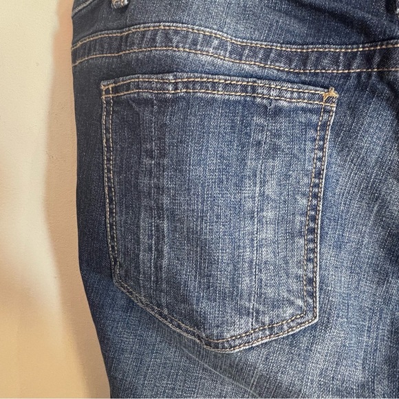 STANDARD & PRACTICES Sz 18 Relaxed Straight Leg Washout Look Mid Wash Jeans - Picture 10 of 13